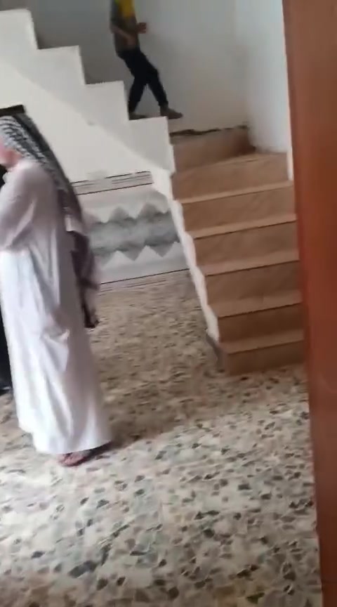 مشتمل للبيع مساحه 100متر مربع ركن على ساحه 
حي الحوراء شارع المواكب  للاستفسار الاتصال على الرقم
*********** او المراسله على الخاص
