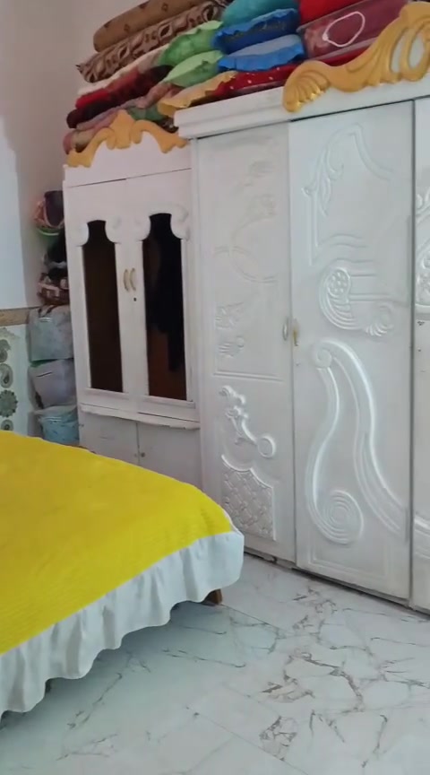 اللهم صلي ع نبي محمد وال محمد
غرفه نجاره بس صابغينه ابيض 
سعر 500بيه مجال للشراي 
مكان فضليه@
