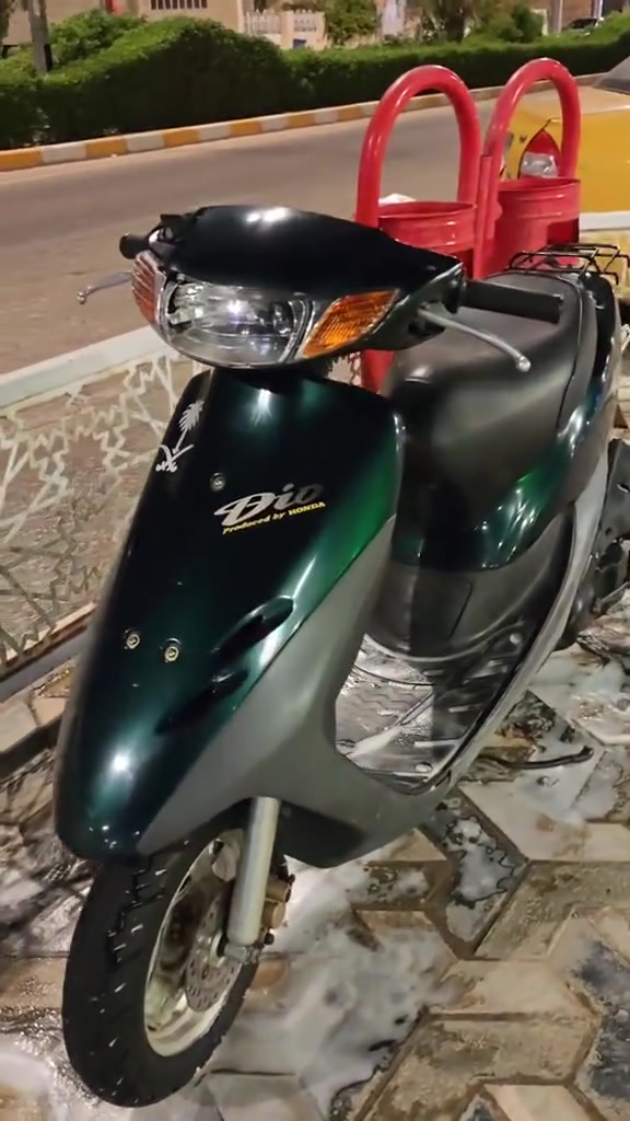 دراجه هونده سرعه 60 دراجه كفاله عامه برغي ما مفتوح بيهه ملاحظه بسيطه المازده بيهه كسر من الوكاله السعر 550 وبيهه مجال للاتصال ***********
