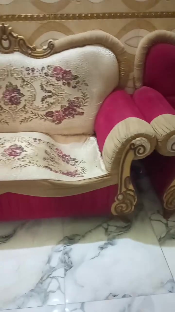 كنبة • قماشه جديد • نضيف