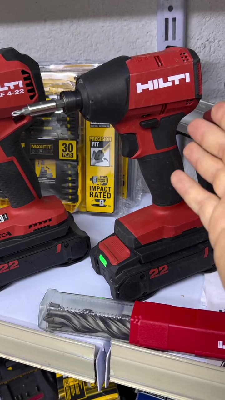 سلام عليكم اخوان 
متوفر العملاق HILTI هيلتي نورون 
اخوان الشراي ايراسلتي خاص 
توصيل متوفر 
*********** واتساب
