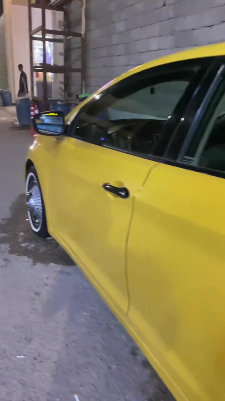 سلام عليكم كبات ٦٣ نضيفات سعرهن ٢٥٠ ما متوجد اخاص (*********** ) او مراوس املس حجم ١٤
