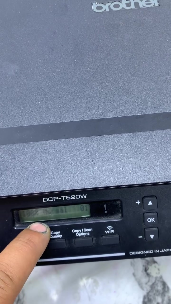 طابعه برذر t520W
تستنسخ فقط اسود وابيض
تستنسخ فقط اسود وابيض
الالوان عاطله يعني فقط اسود وابيض
شوف الفيديو زين قبل لاتراسلني 
كارتونه مالته وياهه وكيبلاته كامله
50 مع التوصيل 
***********
