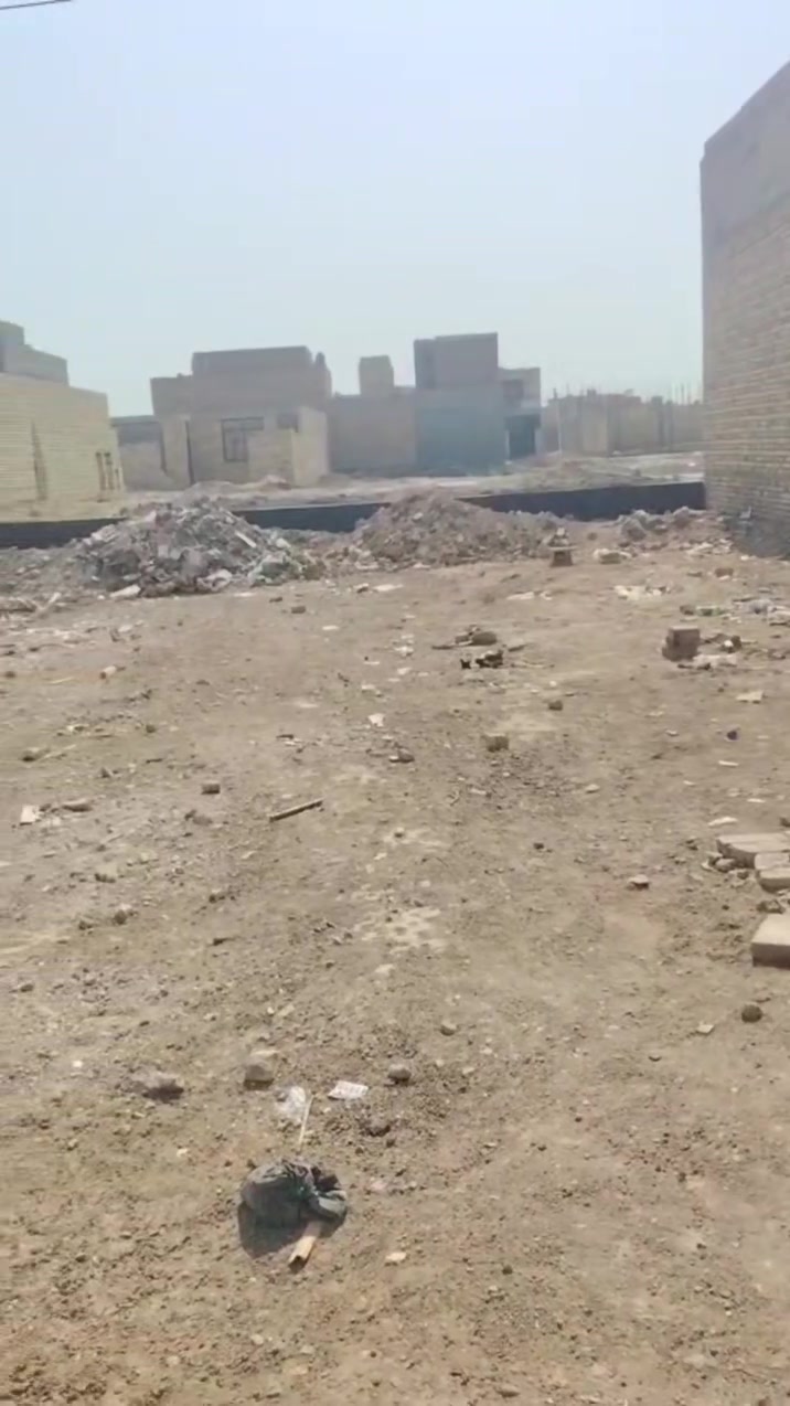 االسلام عليكم
قطعة للبيع ٢٠٠ متر طابو صرف ثالث قطعة عن الركن السايدين حي الموظفين الي خلف مغربة 
اني مكلف بالنشر للاتصال على صاحب القطعة
***********
