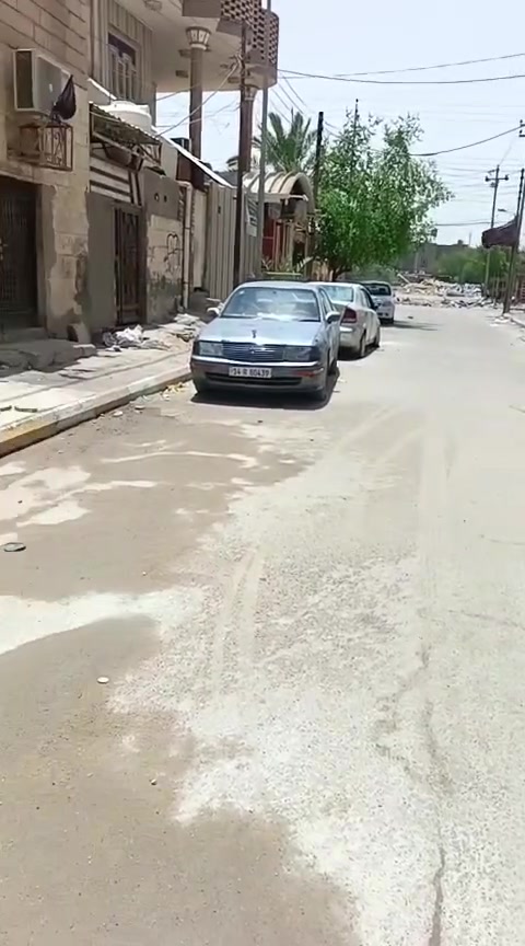 بيت لبيع مساحته200 طابو يتكون من غرفتين صاله مطبخ صحيات داخليه وخارجيه ستقبال8متار طارمه جبيره منور مكانه التضحية شارع مدرسه البقاع اكثر تفاصيل راسل وتساب فقط ***********
