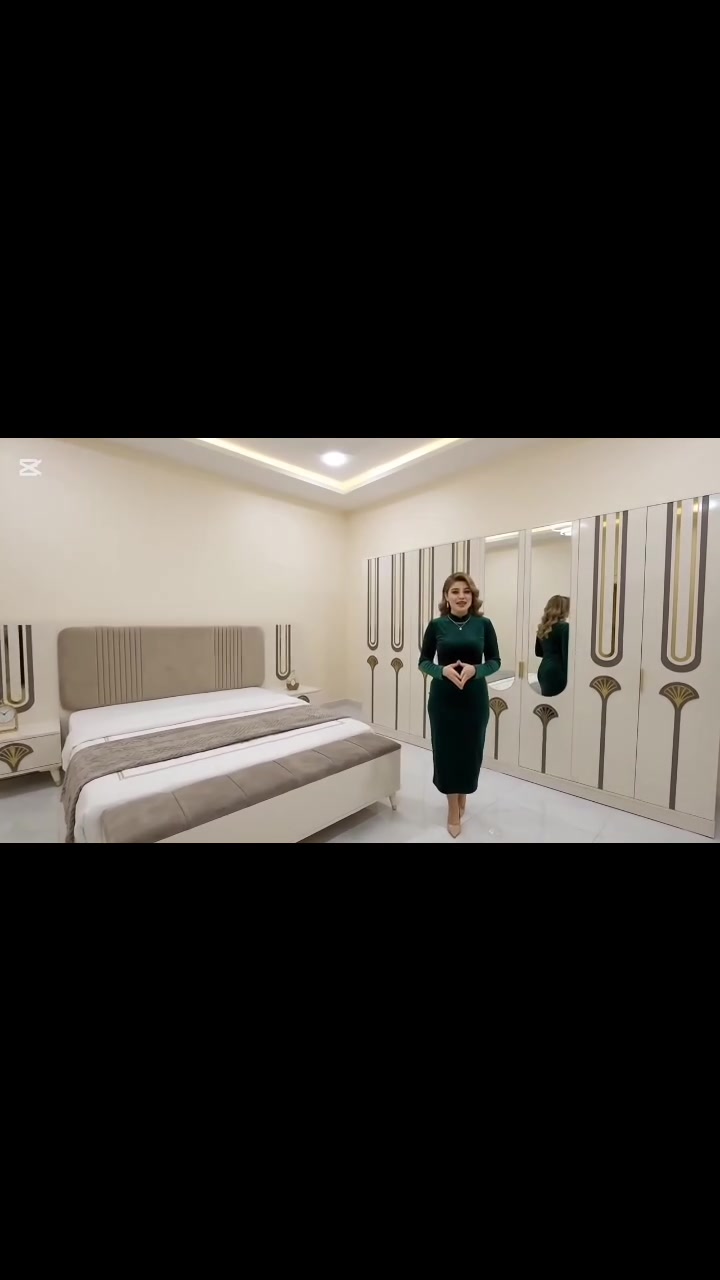غرفة نوم تركي ٩ قطع بدون دوشك مستعمله نضيفه جدا الكنتور ٨ باب قياس ٣ متر و٢٠ سم

***********
