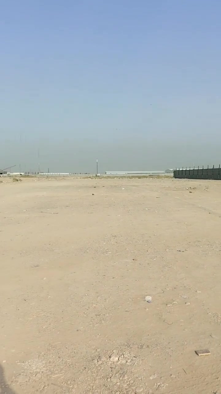 اسلام عليكم
دونمين للبيع العنوان بغداد الراشديه 
ع الشارع العام مباشر بصف الكليه الي كاعد تنبني هسه موقع ممتاز ومرتب طابو زراعي سند 25تحويل مباشر بسم المشتري سعر الدونم 400مليون
الستفسار***********
