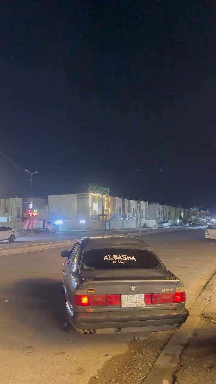 بي ام 525 اصل 
محرك 520 
كير محرك خير من الله بدون نقوصات 
السياره يرادلها ترتيب شكل الخارجي 
موديل1991
شرط التحويل مطلوبه ٥ اوراق تنزل من سعرها 
سعرها ٣١ و مع ال٥ اوراق صافي ٢٦ 
مكاني تكريت القادسية 
***********
