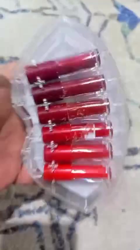مستحضرات تجميل • لا تفاصيل