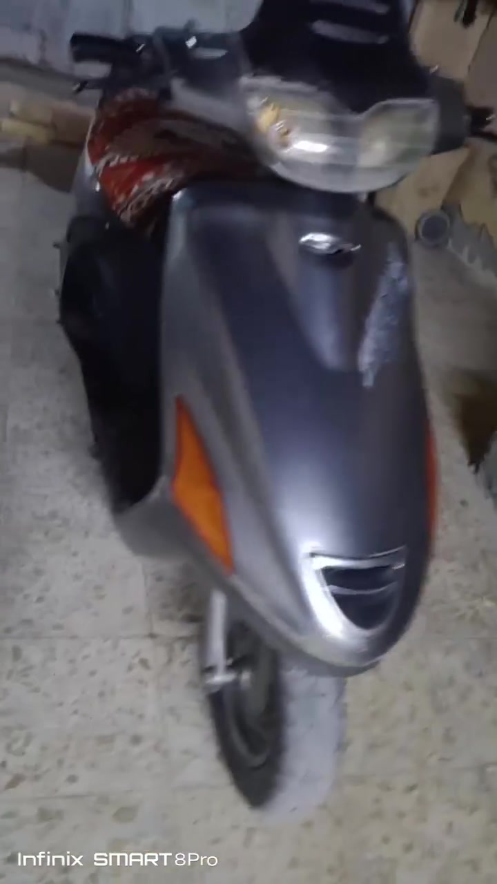 دراجه فراشه البيع نضيفه ومرتبه كهربايات شغال سلف هندر كلوبات اشاير نضيفه وحلوه دراجه مكينه خرسه بيه خيط بخار  سعر 400 وبيه مجال مكاني كوفه نجف ما متوجد فيس تصل ***********
