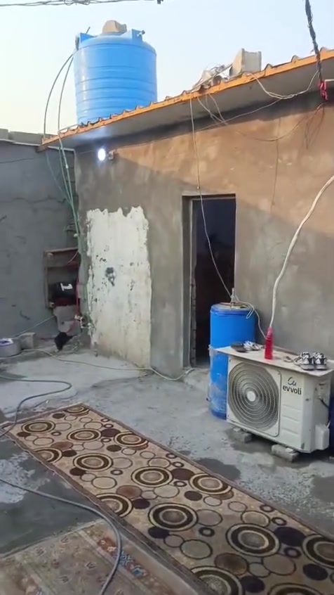 قبله حي الشهداء • غرفتين • ١٥٠م