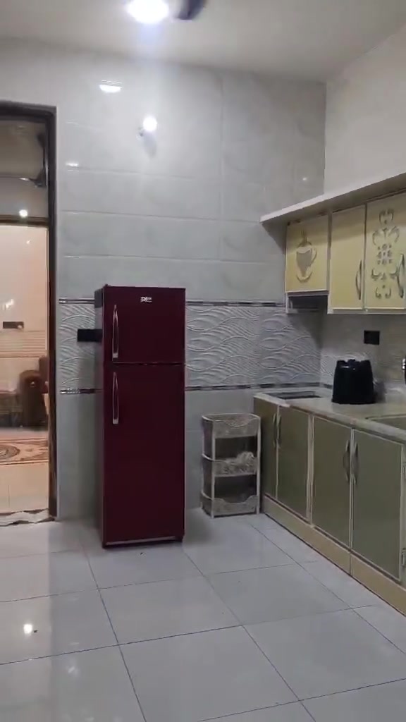 السلام عليكم 
بيت طابو زراعي سند ٢٥
المساحه ١٥٠ متر
بناء حديث صب كونكريت مسلح يتكون من غرفتين وصاله ومطبخ وصحيات داخليه وخارجيه 
بيت بناء درجه اولا 
يعني متعوب عليه 
السعر ٧٨ مليون وبيه مجال
شارع علي قماره  مقابيل اسواق حسون للتفاوض للاستفسار خاص عيد ال منسي الشريفي  @إشارة
