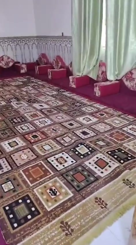 ديوان كلش نضيف وسعره كلش مناسب سعره 250 الاستفسار على هذا الرقم ***********
العنوان كربلاء طويريج السياحي الشارع العام
