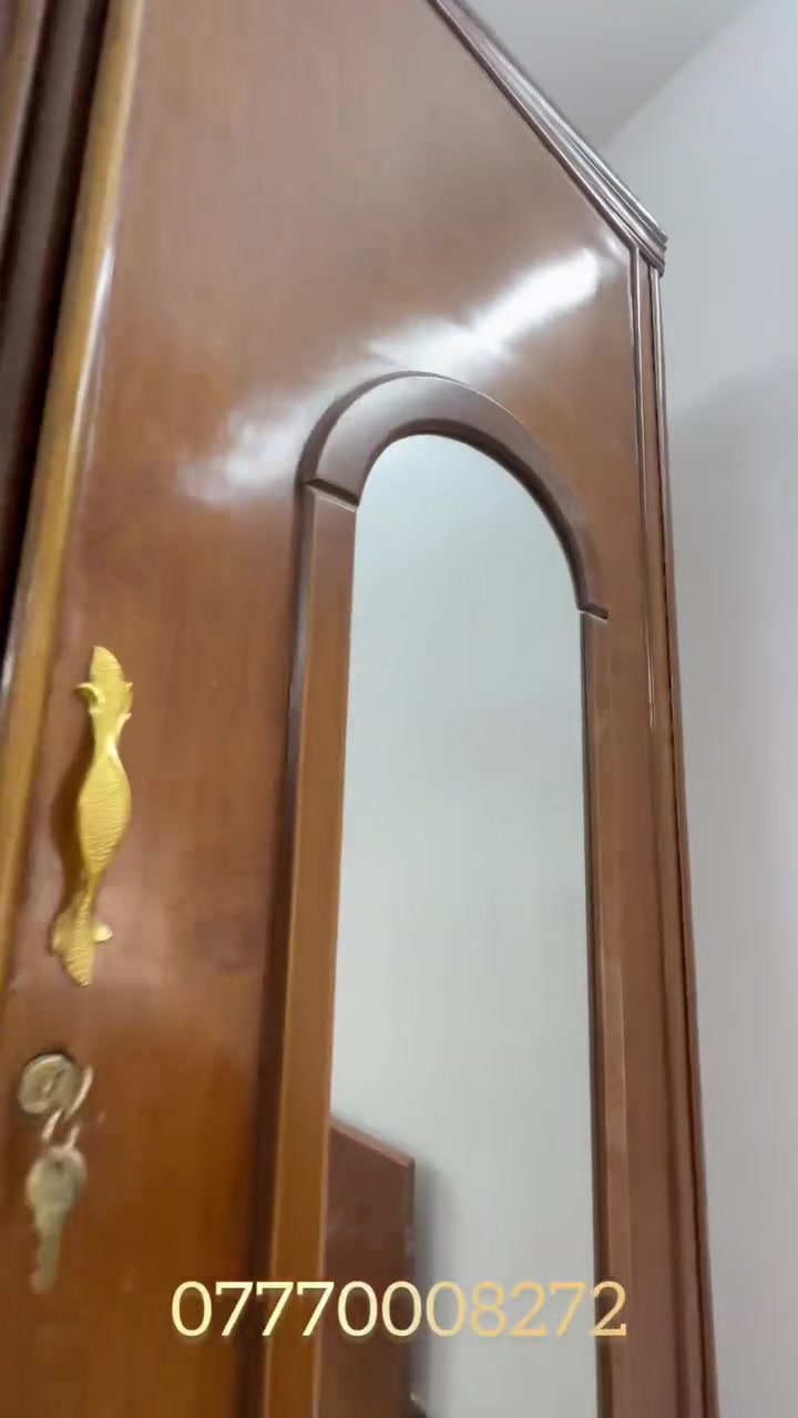 .
كنتورج القديم يرجع جديد! 🚪🥰

قبل وبعد التجديد 
شوف الفرق بنفسج بعد الصبغ العمل 
تغيير كامل وديكور يفتح النفس بأنسب 
الأسعار للطلب والاستفسار ***********
