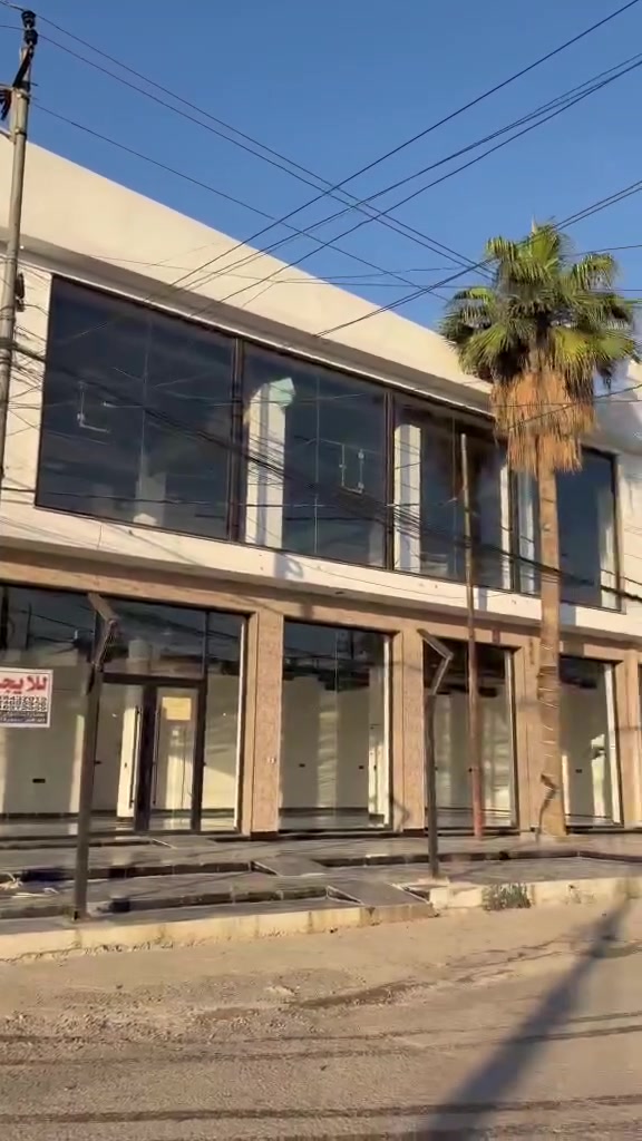 عمارة طابقين ركن  للبيع  حي الزهور شارع العجزة مساحة العمارة 180 متر  واجهه 18 متر ونص  للتواصل
***********
***********
