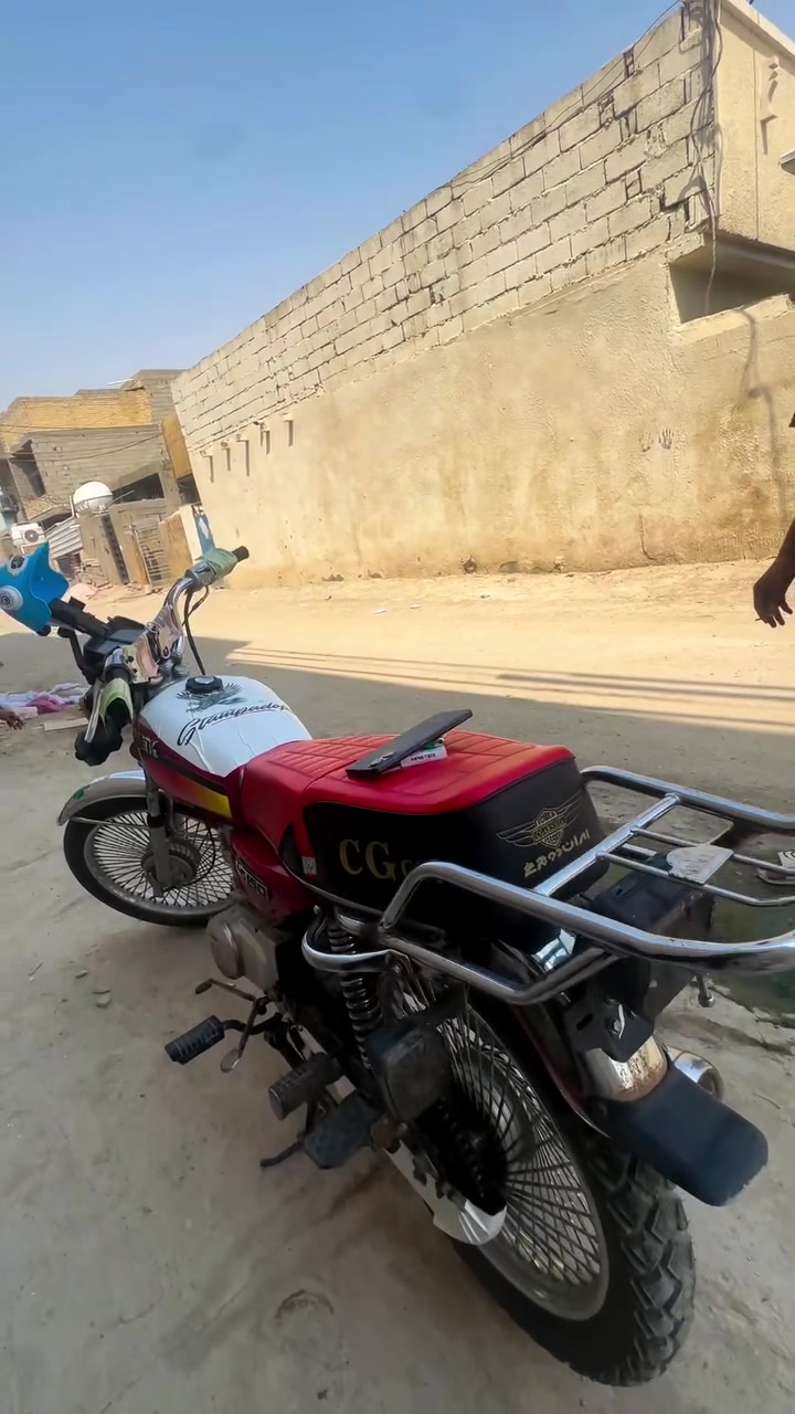 دراجة اربعه كير موديل٢٣ فول. كهربائيات شغاله دراجه حلوه مكينه ما مفتوحه سعر ٤٥٠ وبيها مجال مكاني بغداد جسر ديالى جديد كرغوليه رقمي وتساب وتصال

 ***********
