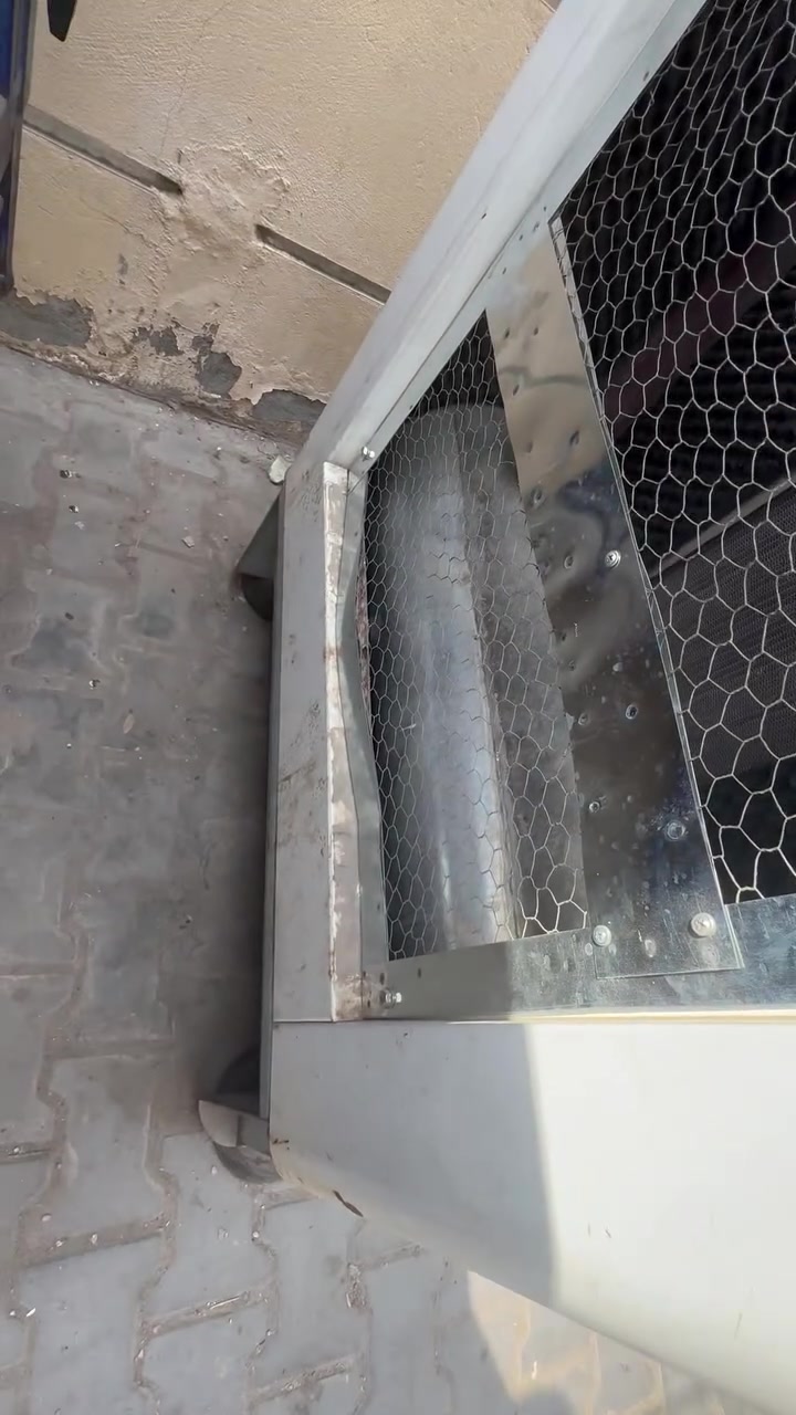السلام عليكم للبيع مولد بيركنز انكليزي اصلي 20 كيفي نضيفه جداً برغي ما مفتوح بيه  باتري ودهن وبطنه لصلنصه وربلات الشاصي كله جدد مكانها بغداد ***********
