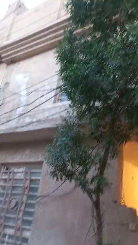 بيت الايجار٥٠ م طابقين 
غرفه وصاله وصحيات  ومنور الطابق الأول
غرفه وصاله الطابق الثاني. الثالث سطح المعلمجي شارع مدرسه العتبه شارع حسينيه المختار الثقفي البيت يكون خلف المدرسه اجاره 275قفل ***********
