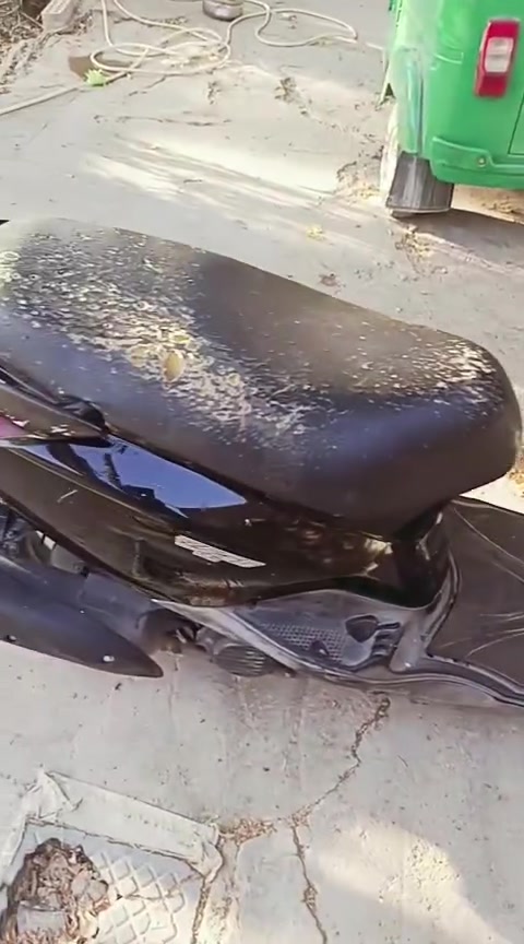 السلام عليكم بريز دراجة نضيفه مكينه مفتوحه مكفوله من نضوح وتبخير سلف كلوبات و اشاير وبركات كله شغال مكاني بغداد البلديات الرقم *********** السعر ٤٠٠ وبيهة مجال
