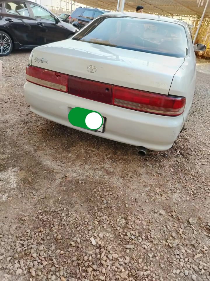 السلام عليكم سياره  كرسته نفخ مديل 1992 سنويه مامنتهيه راعيه يمي سياره جاهزه بيه صفحه تعمير مكينه 2500 وگير جدد تخم تاير جديد تبريد كهربائيات كله شغاله السعر 39وبيه مجال مكاني النصر اتصال(***********)واتساب (***********)
