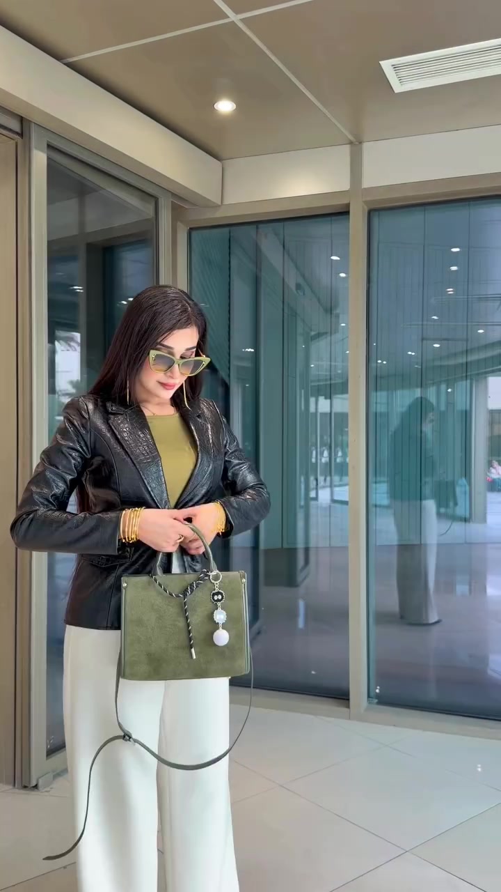 جاكيت جلد • كيلوت بيج ١١٠سم • مقاسات ٣٦-٤٢