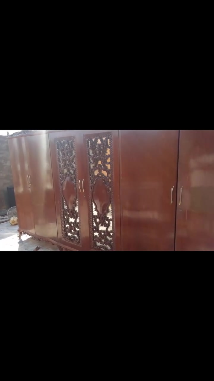 سلام عليكم كنتور ابو 6بيبان صاج ثكيل للبيع هاذ رقمي ***********
