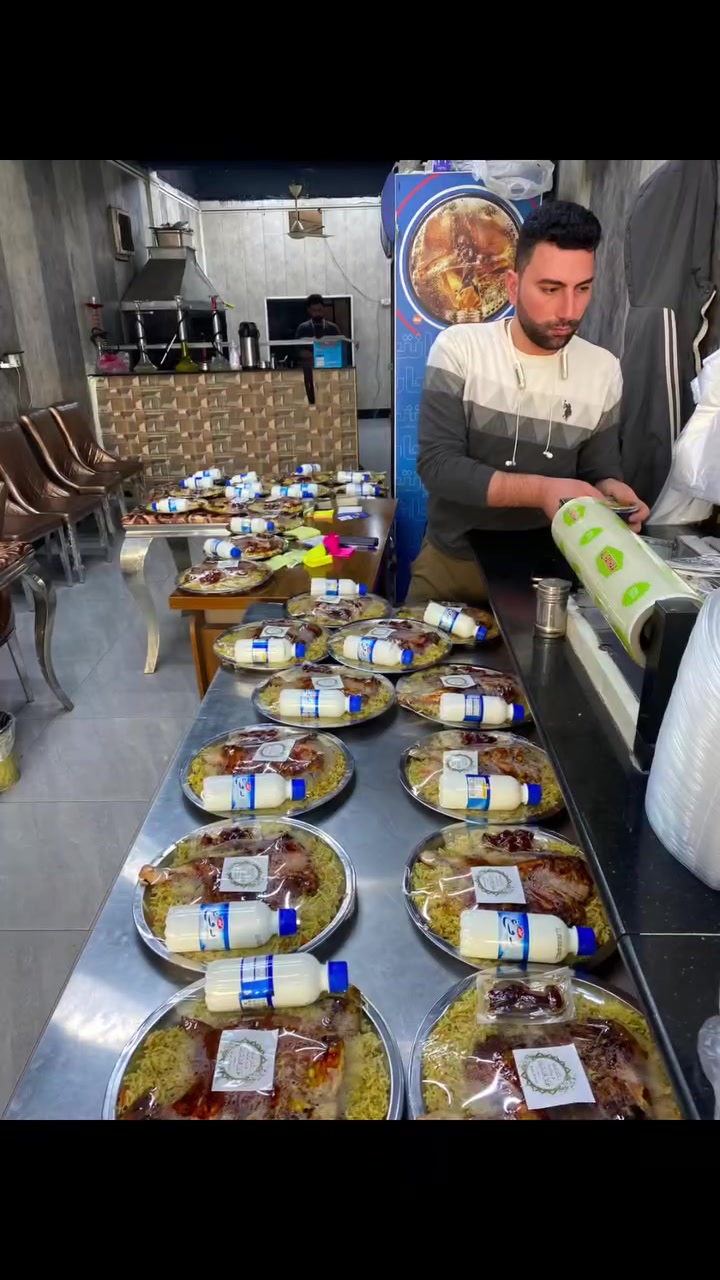 ✨ مطعم سعيد المصري ✨
نفخر بخدمتكم بتجهيز أعراس الفواكه بأجمل التنسيقات وأعلى جودة.

🎉 وبفضل الله ثم شغل فريقنا، نكدر نجهز لحد 4 أعراس فواكه باليوم الواحد بكل دقة واهتمام، حتى نفرحكم ونخلي مناسبتكم تطلع بأحلى صورة.

📍شغل مرتب... جودة مضمونة... والتزام بالموعد.

مطعم سعيد المصري... ثقتكم أكبر اعتزاز إلنا.

📞 للحجز والاستفسار، اتصلوا على الأرقام التالية:

☎️ ***********
☎️ ***********
