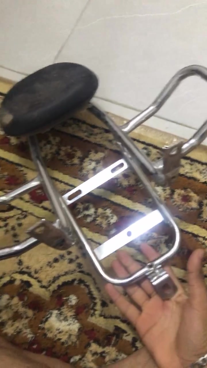 السلام عليكم تجوه مال بوليس نضيفه كلش وجديده سعرها ١٥ الف وبيها مجال مكاني شراي اتصل على هذا الرقم ***********

