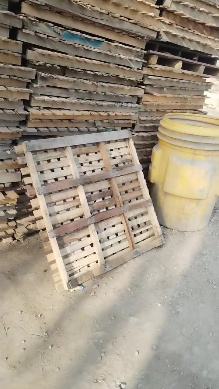 سلام عليكم سكيب للبيع ابو سير مال سراميك العدد تقريبن ١٤٠٠ العنوان كوت ***********
