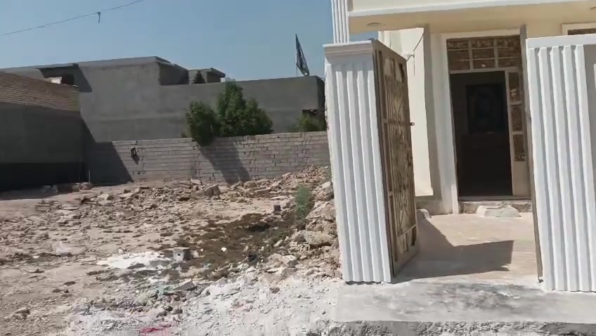 🤝سلام عليكم بيت مساحة ١٢٥ للبيع
📍بوب الشام بستان بشار 
📝طابو زراعي سند ٢٥حق تصرف 
🛣️كامل لخدمات فقط تبليط وهاي ايام يكمل
🔨اساس رفت بناء بلوك 
🛏️غرفة منام وحده 
💰السعر ٥٧مليون وبي مجال 
☎️مراسلة الصفحة اوتساب اتصال
***********
