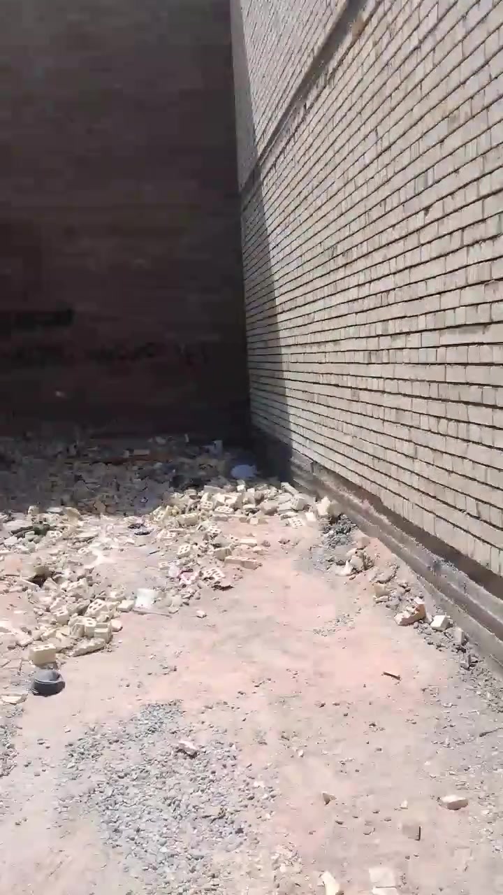 قطعه ٥٠ متر شارع لمكاتب قرب صيدليه الركن البيض تبليط كامل  خدمات  مقاطعه ٢على ١١ مقابيل ٢على ٩ شراي خاص‏‪***********‬‏
