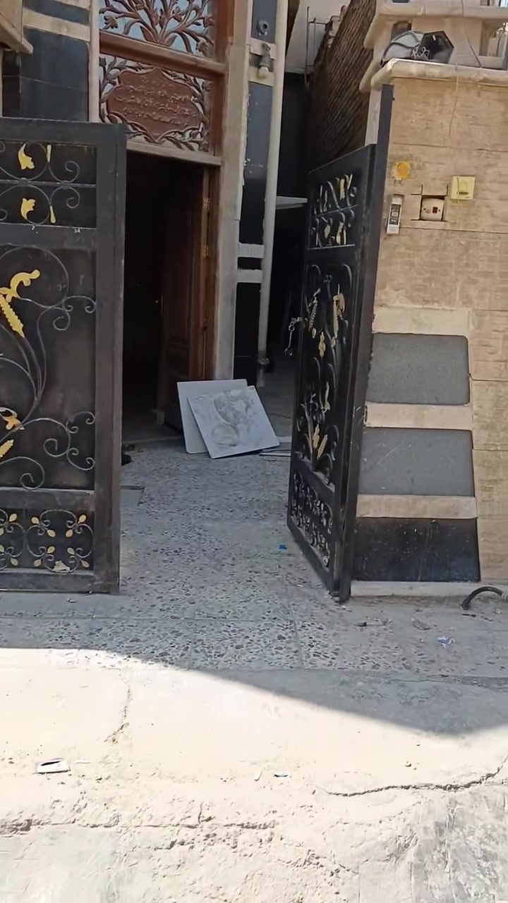 للإيجار ١٠٠ متر  مسلح  ٣ غرف نوم
صاله ومطبخ كبير وملحقات حمام خارجي سؤيت الإيجار ٦٥٠ الف ////قفل ///شهرياًالمكان الحرية دير نواب الظباط الاتصال على مكتب فاضل المعمار  للعقار  
***********///مصطفى.
