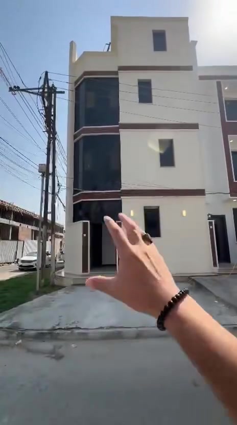 ***********

