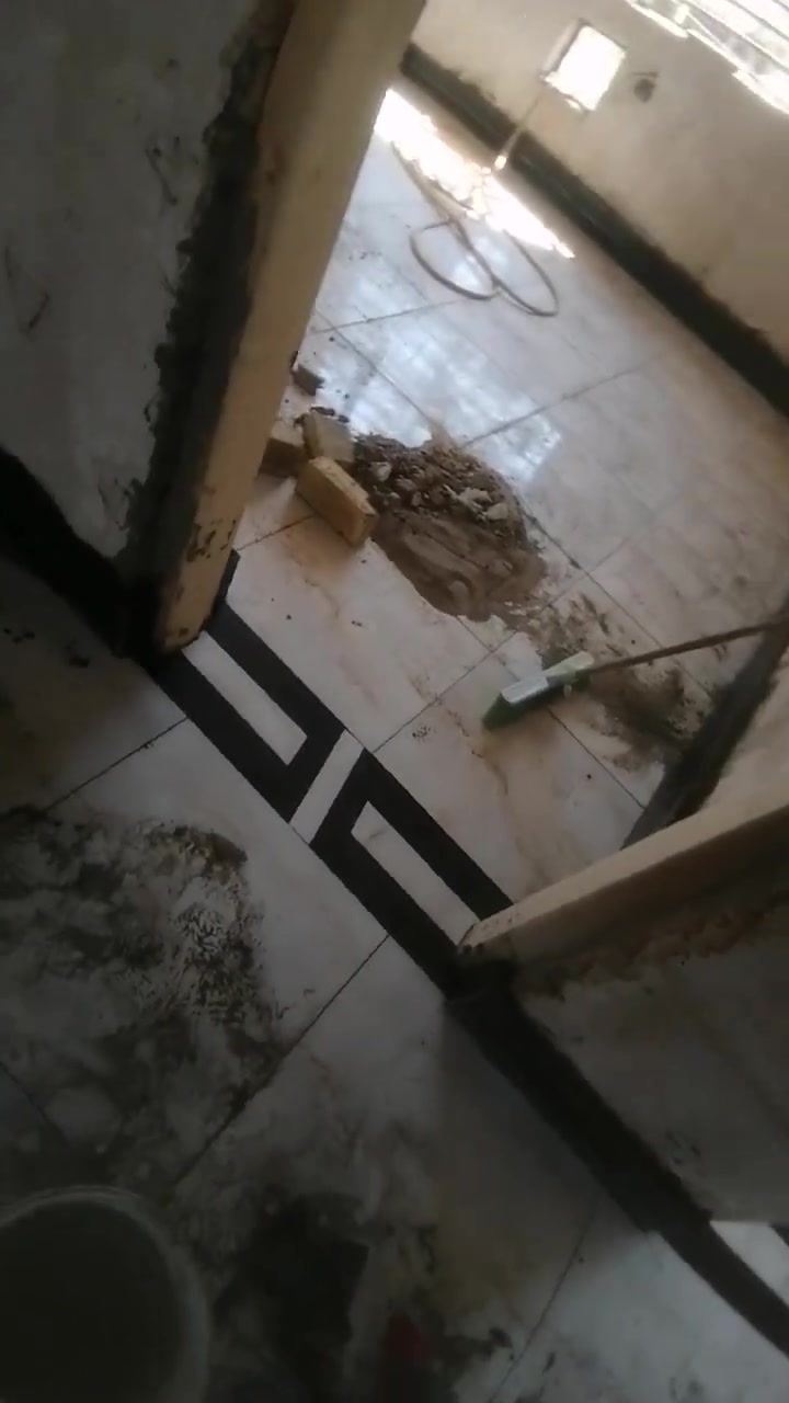 السلام عليكم
خلفه سيراميك بورسلين متفرغ حالياً
اشتغل. ع المتر، مكطوعه، باليوميه
***********
