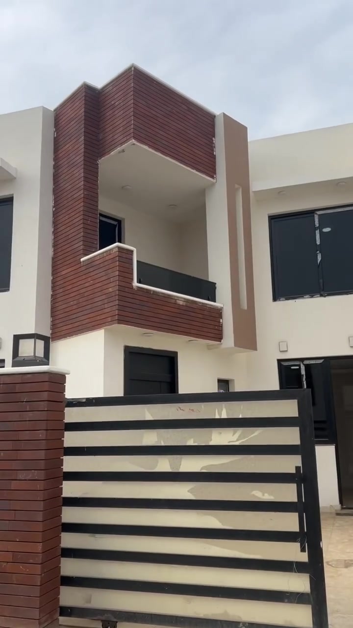 مجمع الرياحين • ٢٠٠م • جاهز للسكن