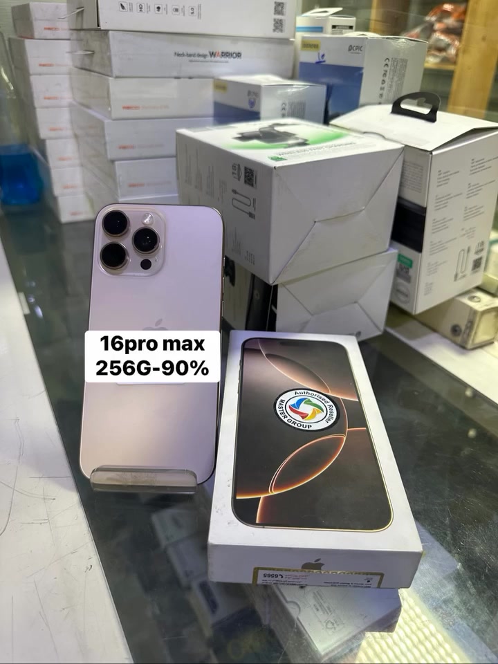 جهاز 16pro max مستخدم نظيف جدا شرق اوسط ماستر 
بطاريه 90 ملحقات كامله  للتفاصيل اكثر الاتصال على الأرقام 
***********
*********** واتساب 
او مراسلة الصفحة

