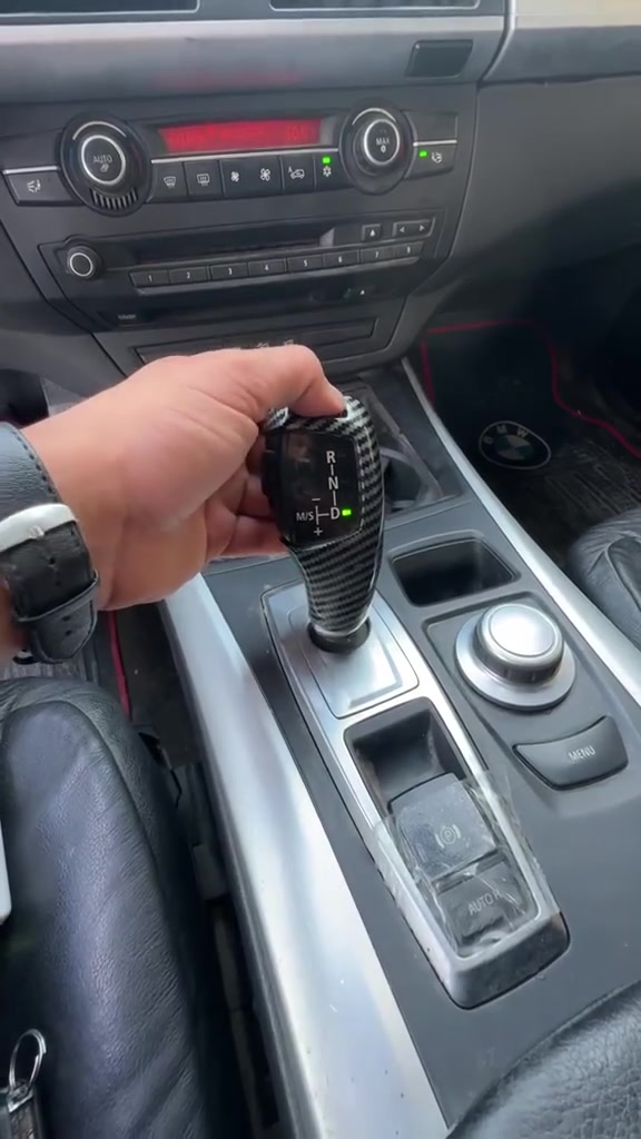 ***********سيارة BM نضيفة ضطريت أبيعها للتواصل ع الرقم الفوك
