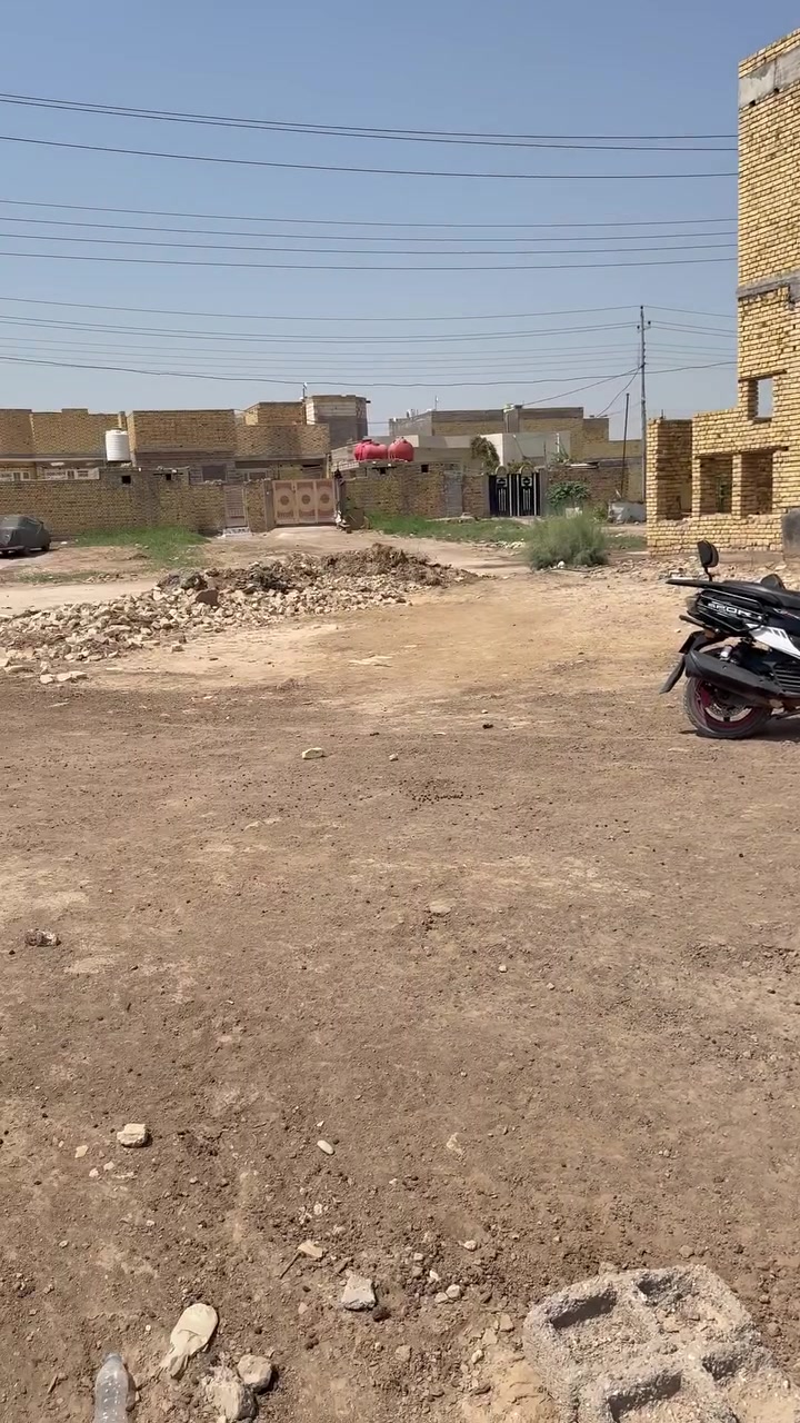 ‏ قطعة للبيع نص مساحة 150 حي الإعلام***********
