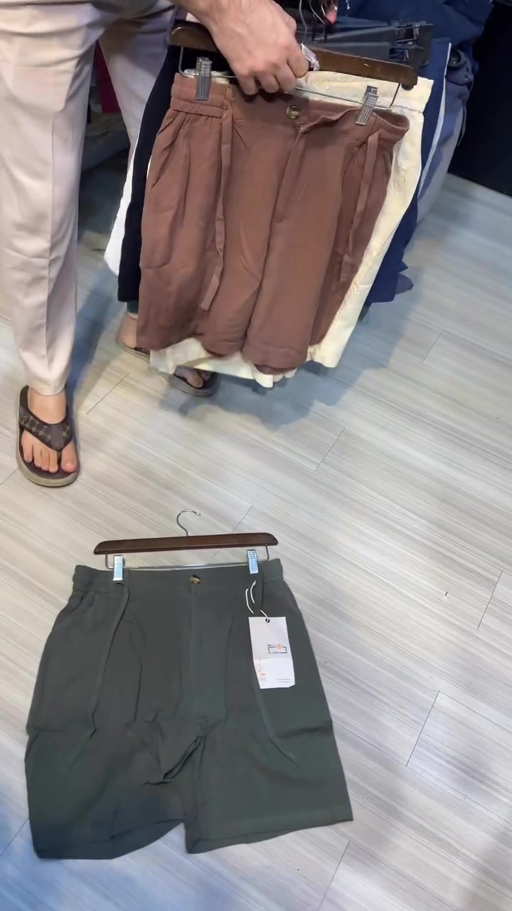 شلعه قيسات كامله القطعه ب٥ شلع كل الكميه ٠٧٧١٥٥٢٢٢٦
