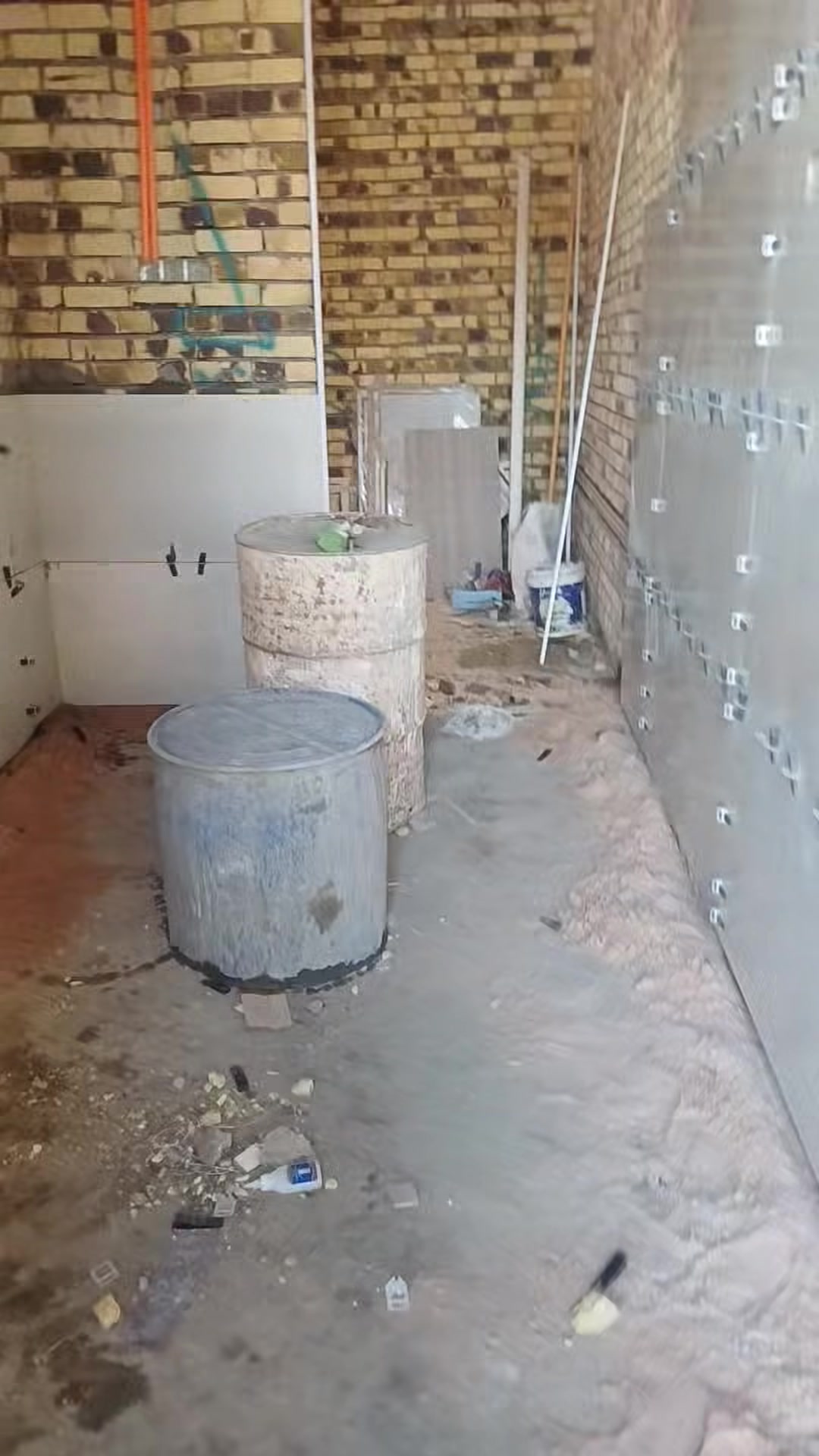 خلفه سيراميك شغل ايراني عنوان ميسان العماره 
***********
