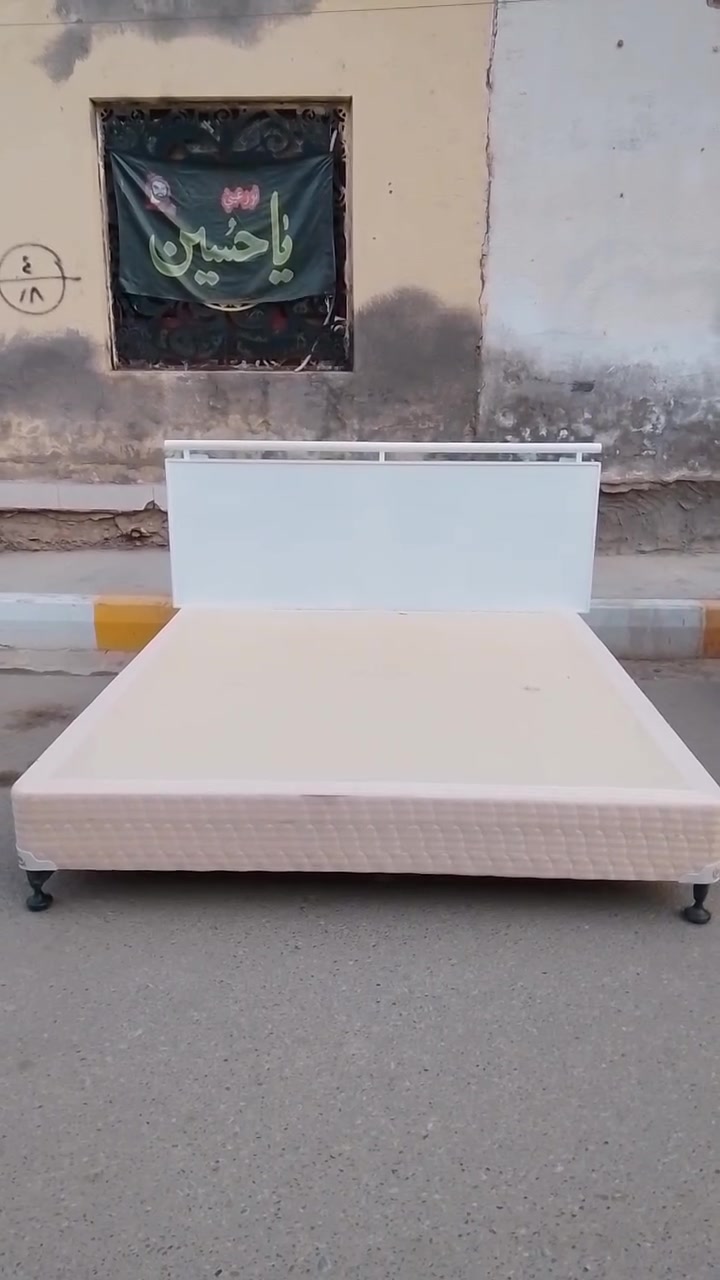 جرابي نفرين • كويتي ايطالي • مستخدم