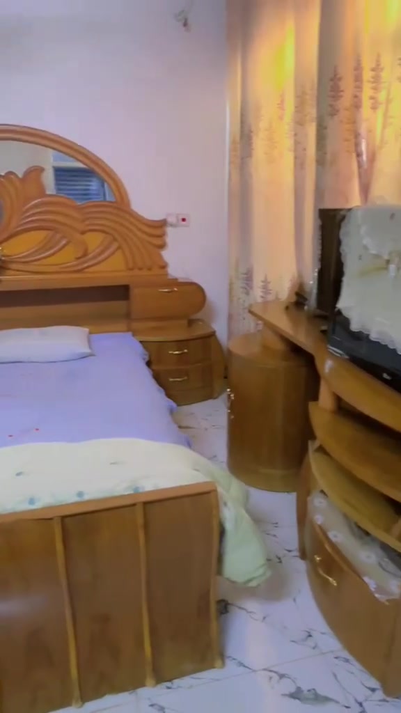 غرفة نوم عراقيه خشب ثقيل سعره سعره مليون مجال قليل للاستفسار ***********
