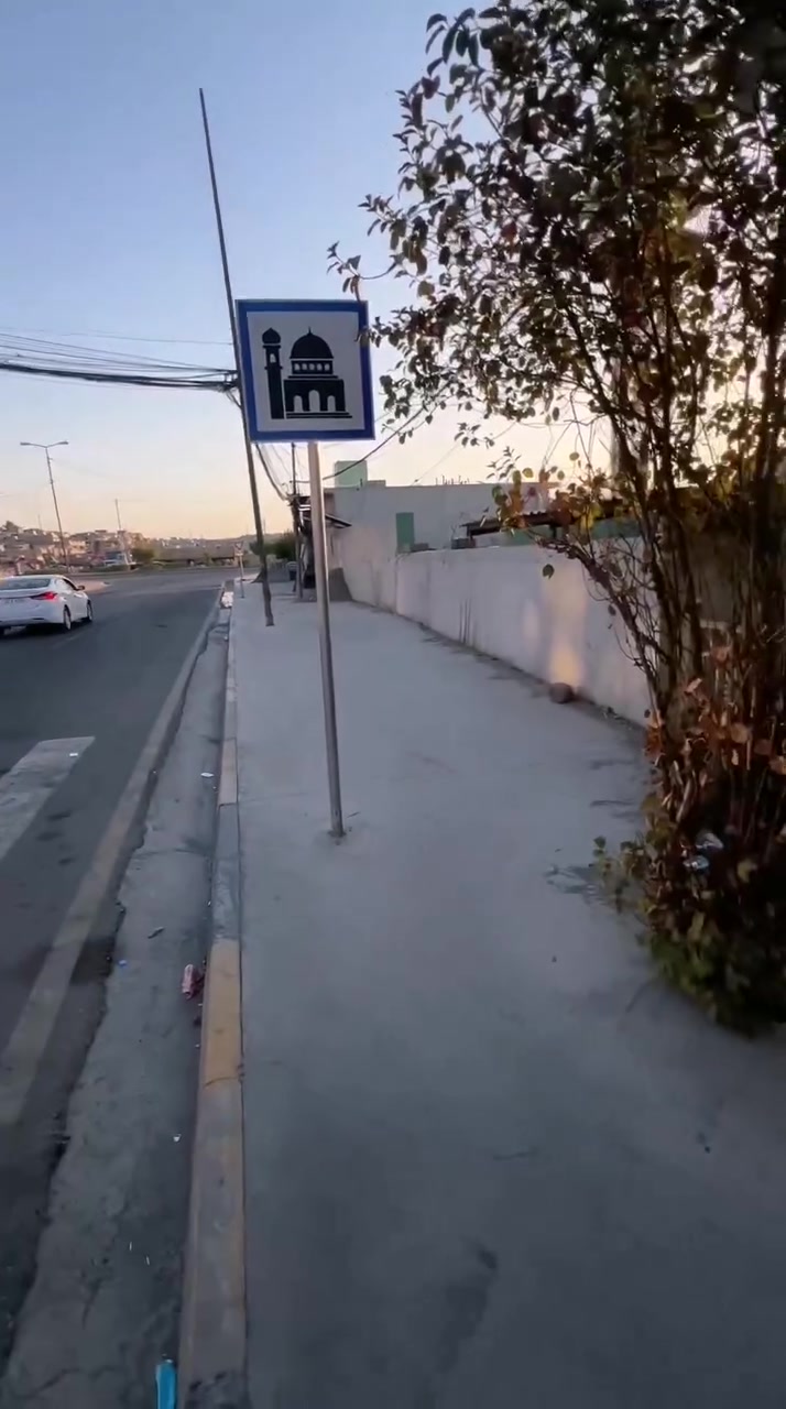 البيت مؤجر للبيع بسعر مناسب بحساب ارض اكتب تم💬 

المساحة : 130    - الواجهة: 7.5

الموقع: حي المنصور قرب شارع بغداد ثاني بيت عن سايدين المنصور الرئيسي 

•سند طابو تحويل مباشر / 

للاستفسار مراسله الخاص او الواتساب او الاتصال على #مكتب_العراب - *********** ~ ***********
- ***********
