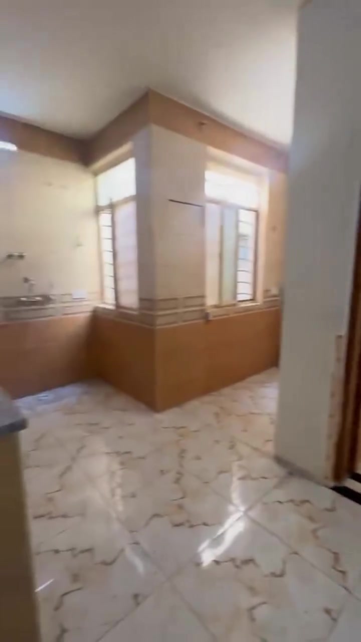الحريه • دور ثاني • قرب شارع العريض