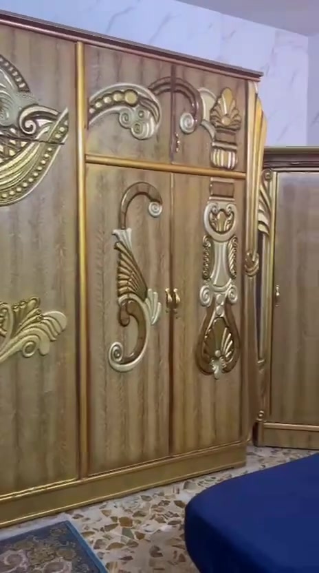 اسلام عليكم   عندي غرفه للبيع مستخدمه  نضيفه  سعرها ٣٠٠ مكاني بغداد استفسار على الرقم *********** واتساب
