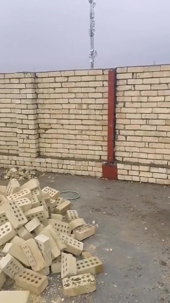خلفة بناء متفرغ حاليآ شرط النظافه والالتزام

***********
