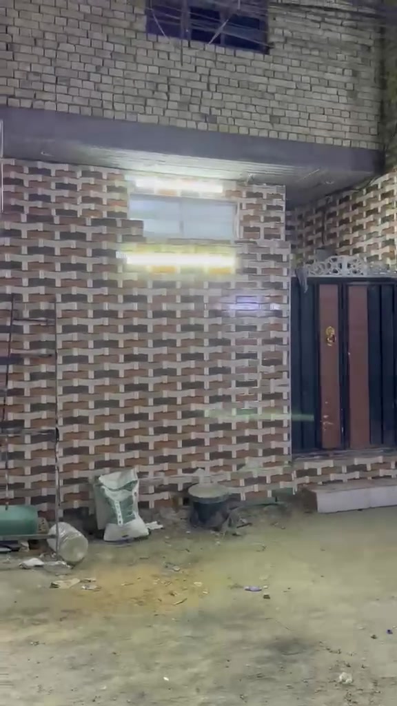 سلام عليكم ورحمة الله بيت مساحة ٧٥ متر ظباط الثانية زراعي ***********
