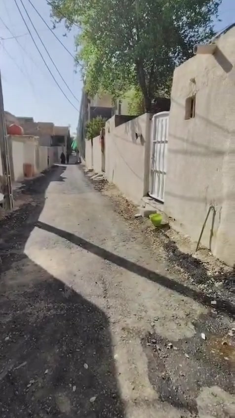السلام عليكم بيت مساحه 120 بطويريج سند 25 تحويل مباشر مكان شارع 40 سعره مناسب كلش الاستفسار أكثر تصل على رقم ***********
