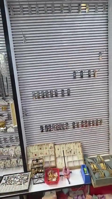 فاترينات عرض داخليه للبيع للستفسار تواصل على الواتساب ***********
