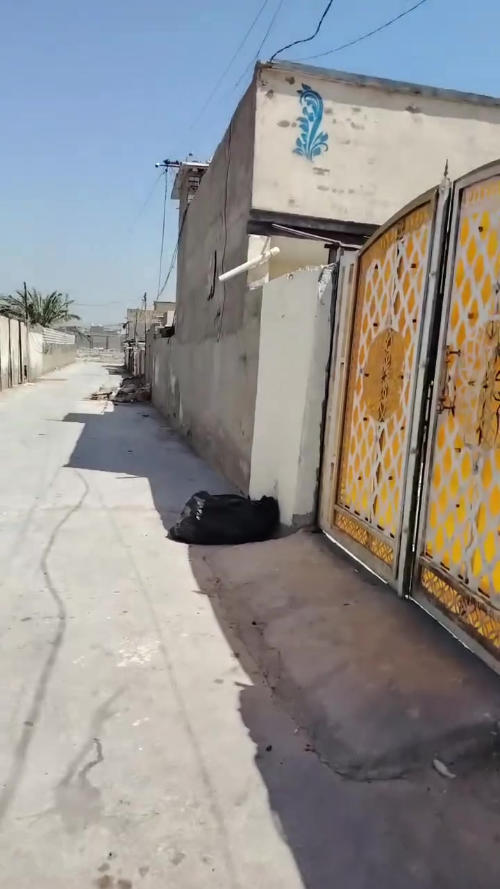 دار البيع
المساحه 270 متر العنوان حي طارق الشيشان عل سده خلف المدارس السعر 75 بيت جاهز من كلشي

الاستفسار اتصل على وقم ***********
او مراجعه مكتب دلاليه الحجي
